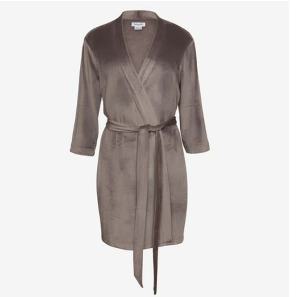 NWT Splendid Velour Plus Size Robe (1X-3X) - Picture 1 of 3